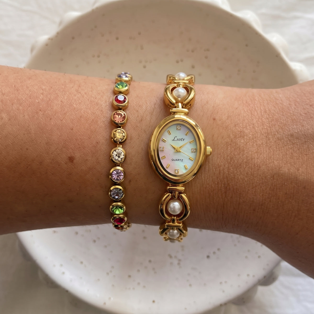 Perle Oval Gold Chain Watch