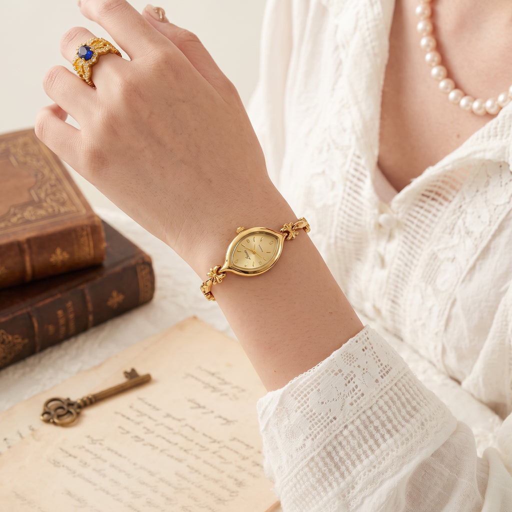 French Retro Gold Bracelet Watch